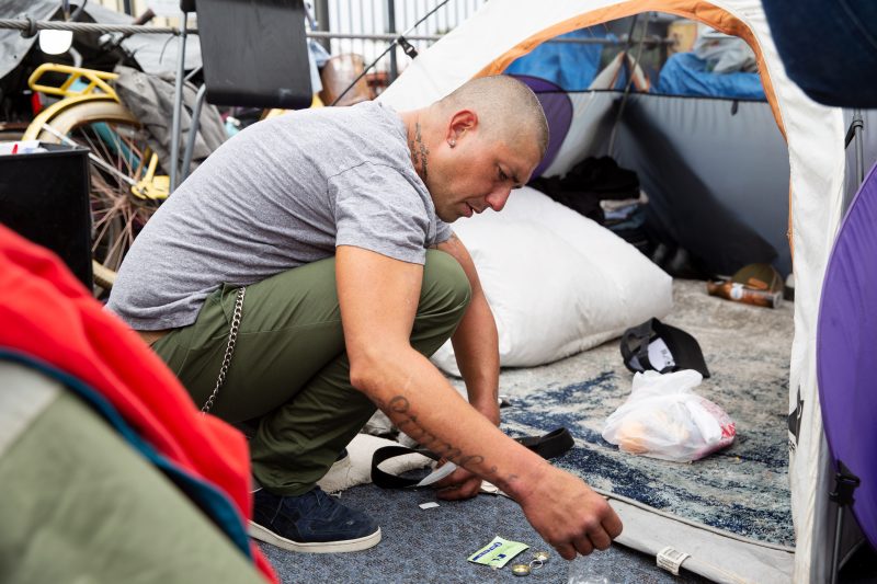 Billy Mroczka uses a test strip to find that his meth was laced with fentanyl.