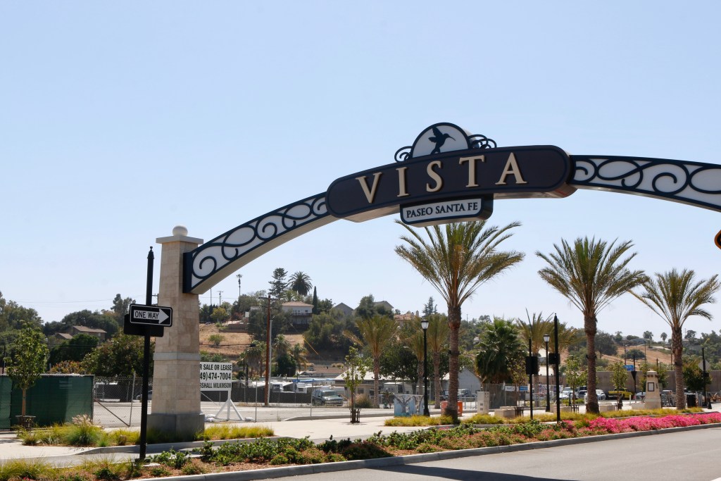The gateway arch at Vista Village Drive and Santa Fe Avenue in downtown Vista. / Photo by Tigist Layne
