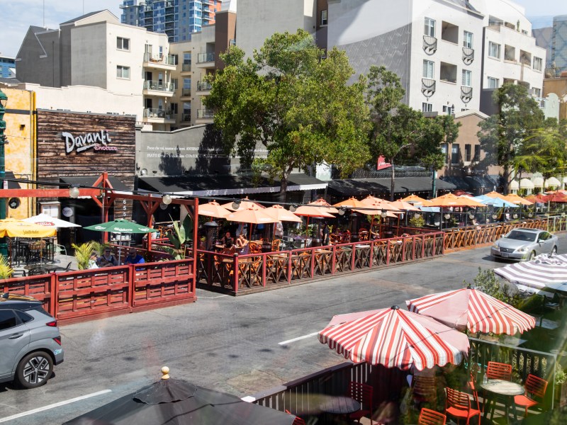 Outdoor dining in Little Italy