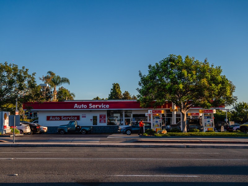 A Shell gas station on the corner of Governor Drive in University City on Sept.23, 2022.