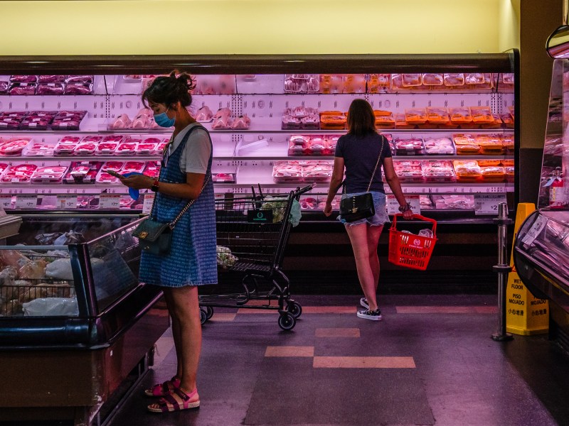 Shoppers at 99 Ranch Market in Clairemont Mesa on Oct. 2, 2022.