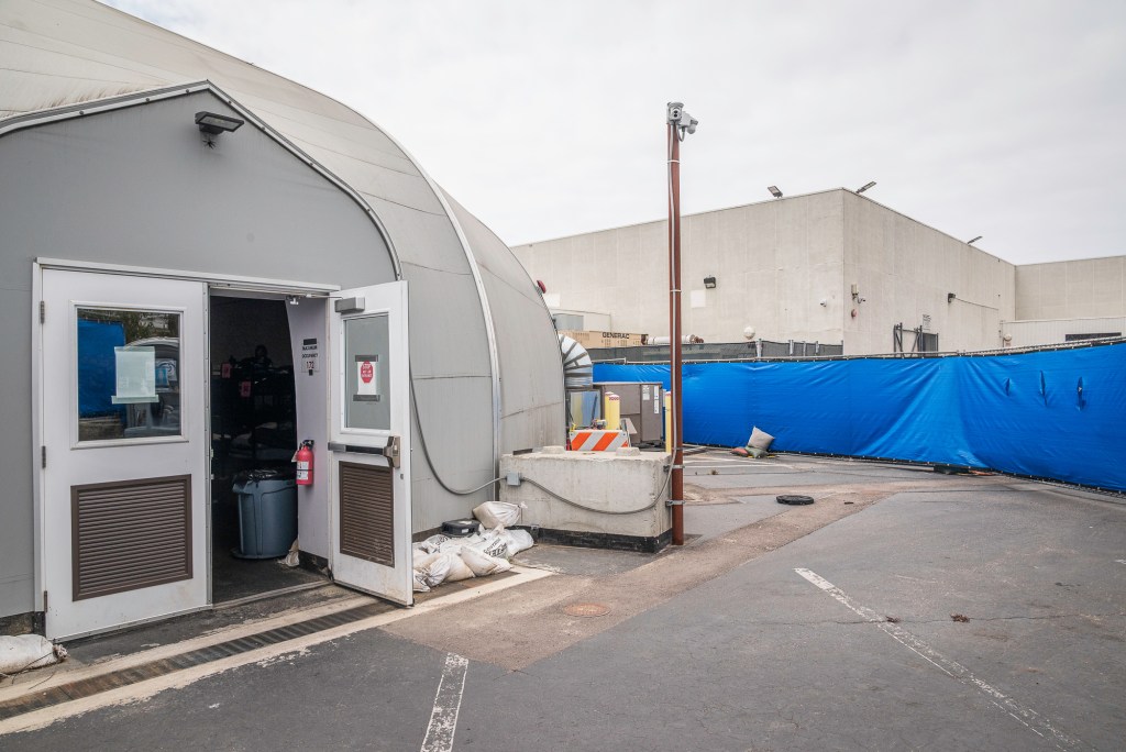 A homeless shelter in Midway next to the County Health Services Complex on April 15, 2025. / Vito di Stefano for Voice of San Diego