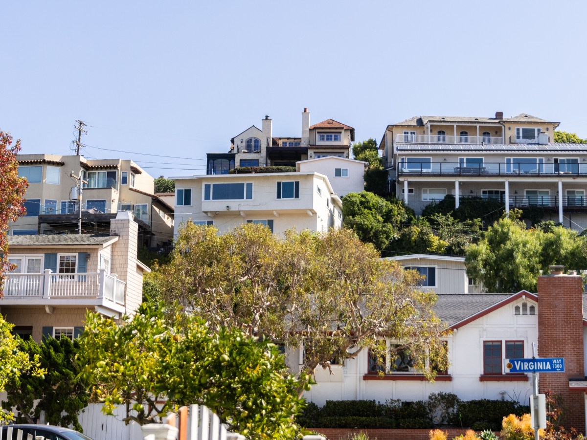 How Many Second Homes Are in Your Neighborhood?