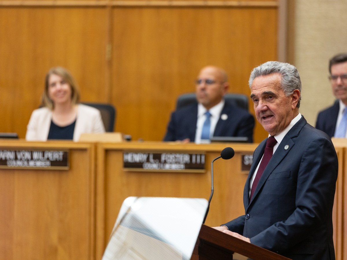 Politics Report: They’ll Make a Trash Deal
