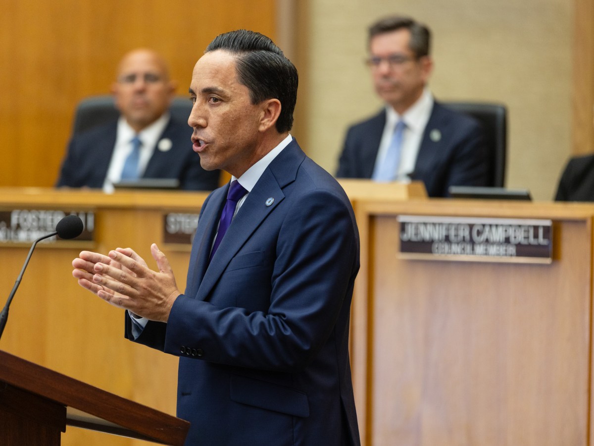 Morning Report: Mayor Defiant on Progress