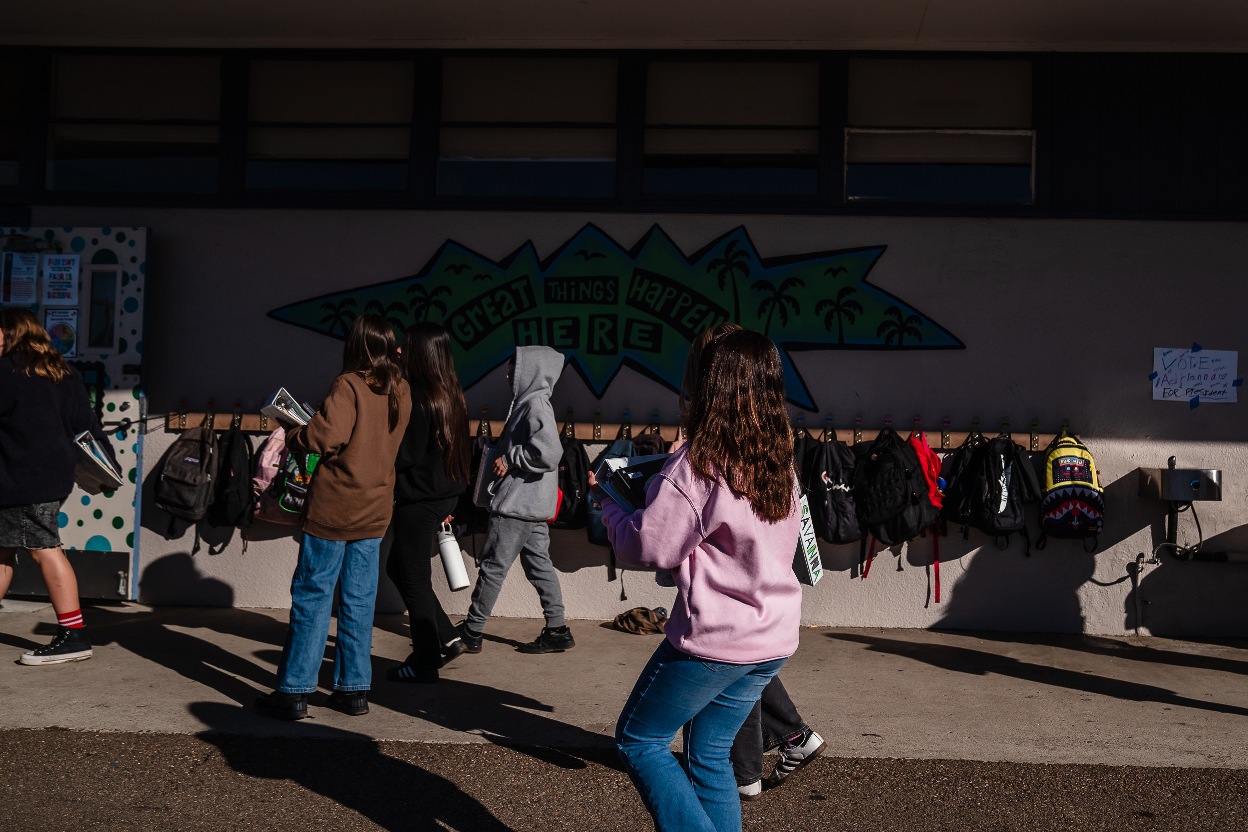 El lento desastre desarrollándose en la reducción de registros escolares