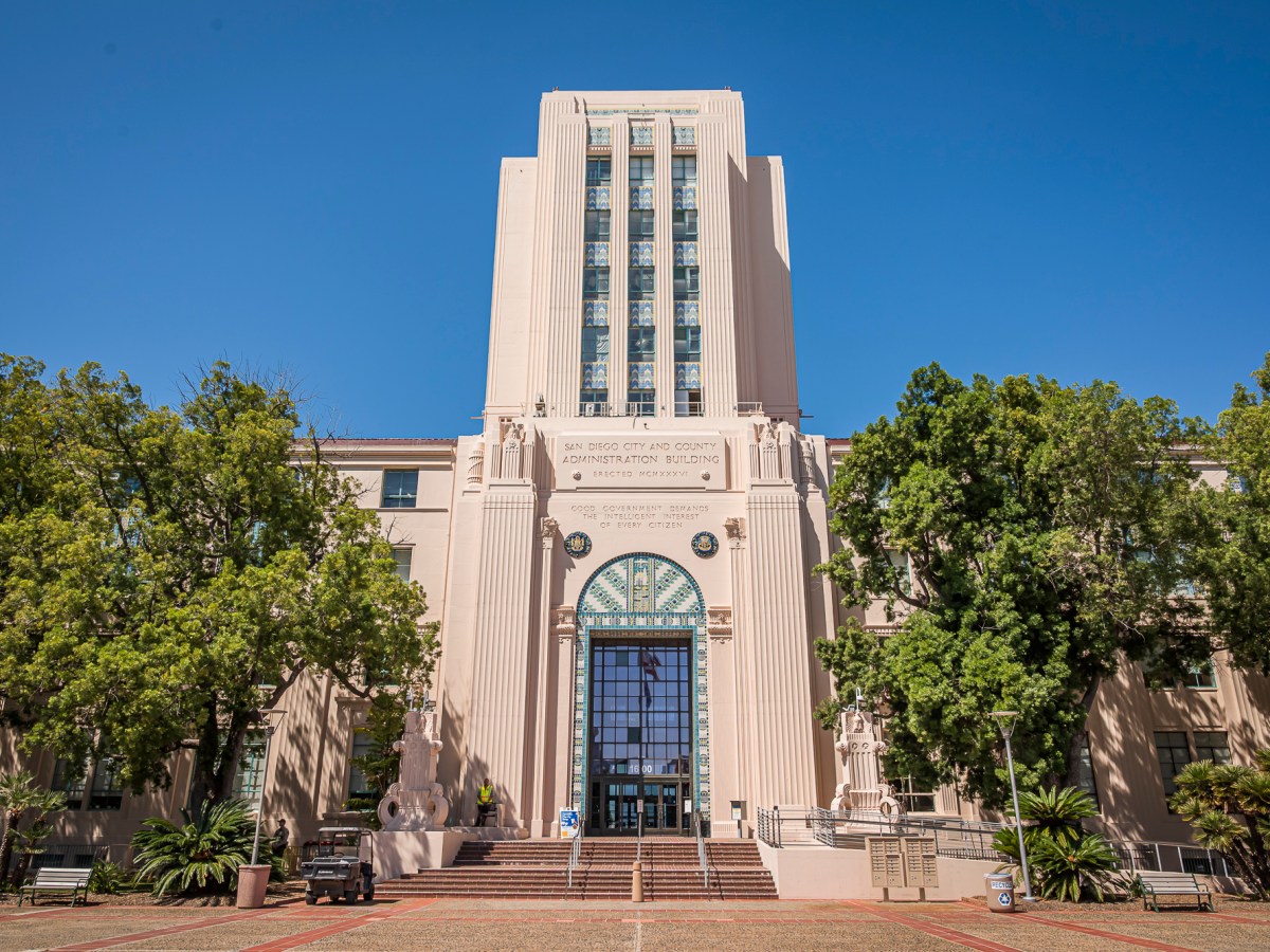 Supervisors Move to Make Secret Meetings Public 